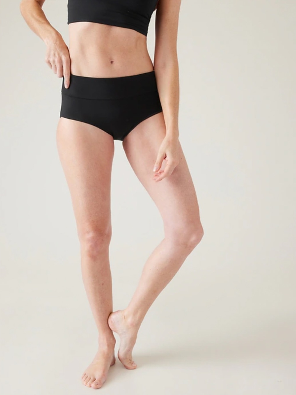 ATHLETA 'Essential Swim Boyshorts' in Black